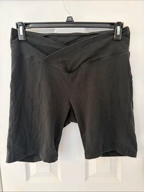 PINK Victoria's Secret High Rise Black V-Waist Bike Shorts